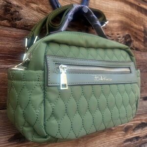 BELLA RUSSO | NWT Quilted 8.7” Cross Body Bag Olive Green